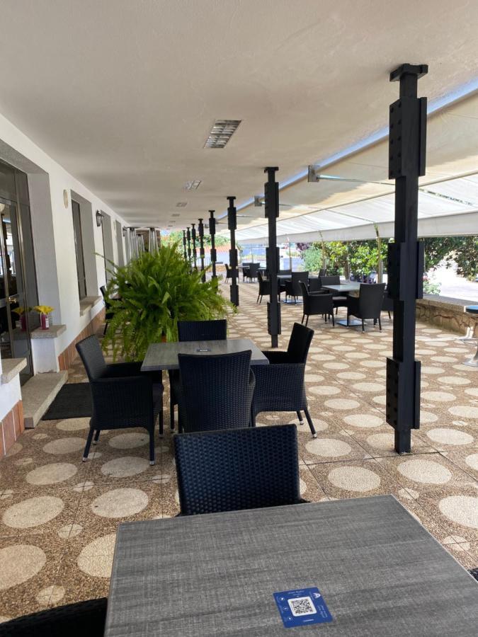 Hotel Las Cigueenas Trujillo Esterno foto