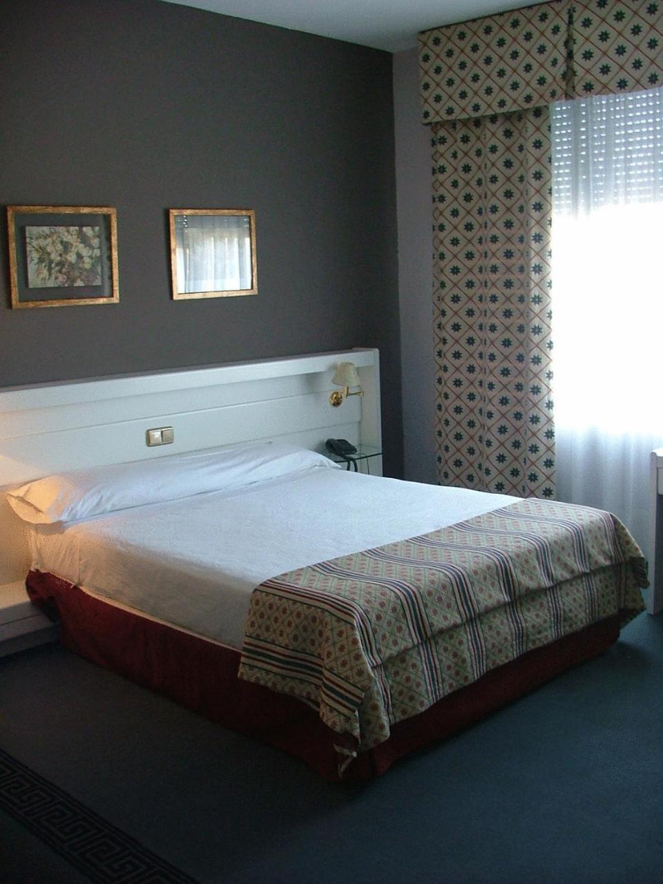 Hotel Las Cigueenas Trujillo Esterno foto