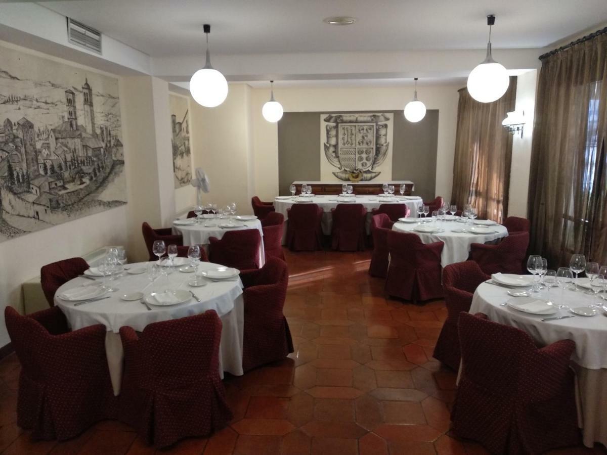 Hotel Las Cigueenas Trujillo Esterno foto